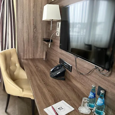 Hotel Naam & Frankfurt City-messe Airport