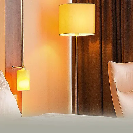 Naam & Frankfurt City-messe Airport Hotel 3*