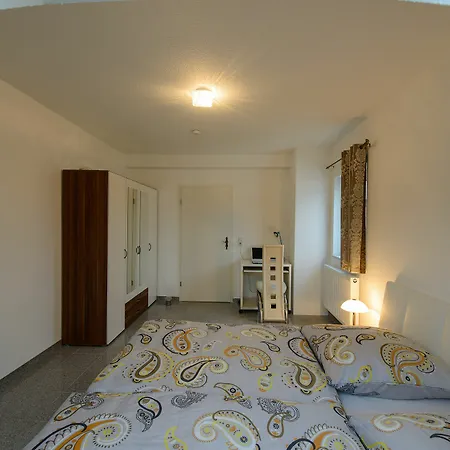 Hotel Naam & Frankfurt City-messe Airport Frankfurt am Main