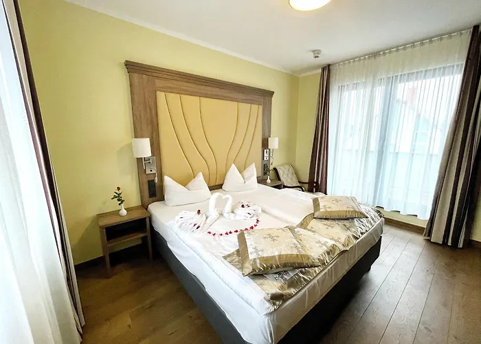 Naam & Frankfurt City-messe Airport フランクフルト