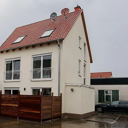 Naam & Frankfurt City-messe Airport 3* Frankfurt am Main