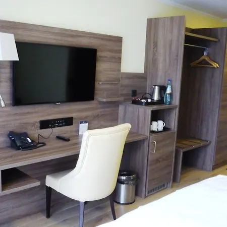 Naam & Frankfurt City-messe Airport Hotel
