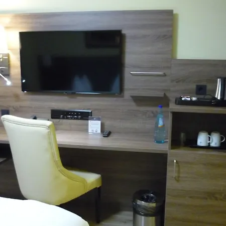 Naam & Frankfurt City-messe Airport Hotel