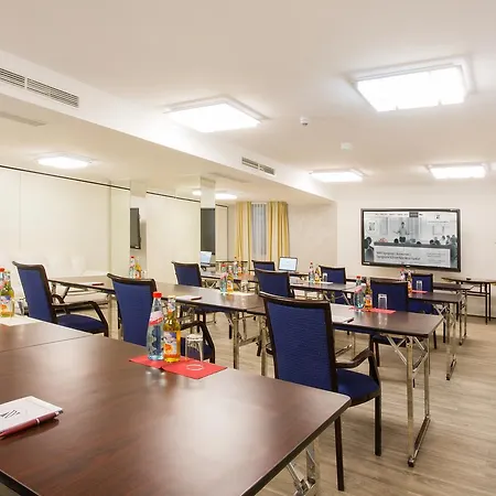 Szálloda Naam & Frankfurt City-messe Airport Frankfurt am Main