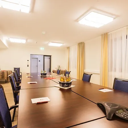 Naam & Frankfurt City-messe Airport 3* Frankfurt am Main