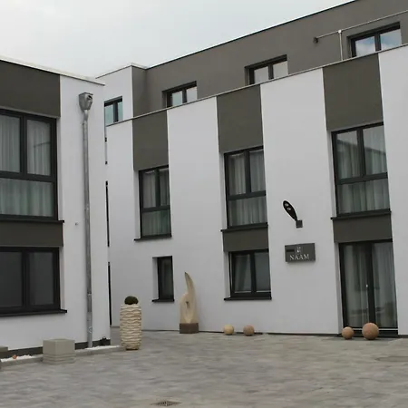 Naam & Frankfurt City-messe Airport 3*