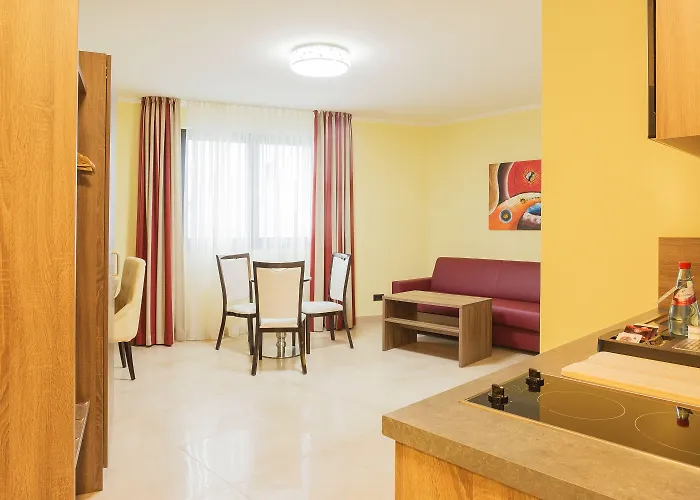 Naam & Frankfurt City-messe Airport