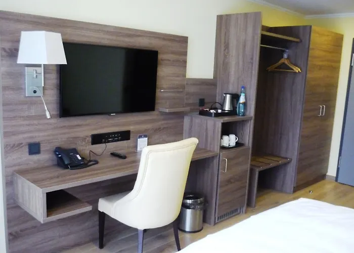 Naam & Frankfurt City-messe Airport Hotel