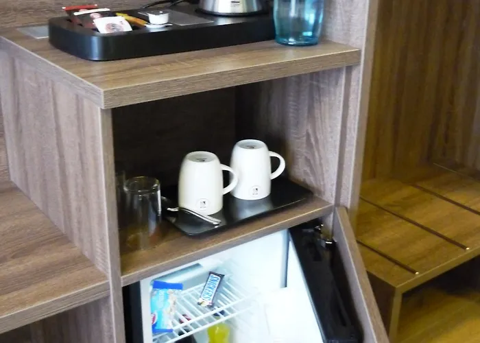 Naam & Frankfurt City-messe Airport 3*