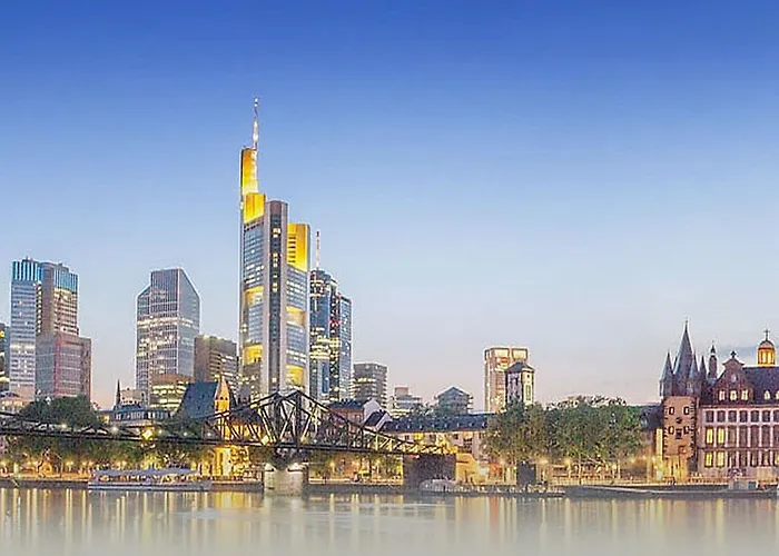 Hotel Naam & Frankfurt City-messe Airport 3*