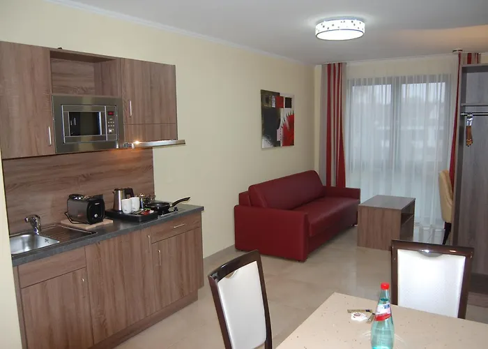 Hotel Naam & Frankfurt City-messe Airport