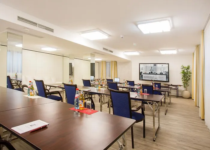 Hotel Naam & Frankfurt City-messe Airport Frankfurt am Main