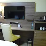 Naam & Frankfurt City-messe Airport Hotel