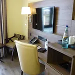 Hotel Naam & Frankfurt City-messe Airport Frankfurt am Main
