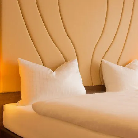 Naam & Frankfurt City-messe Airport Otel