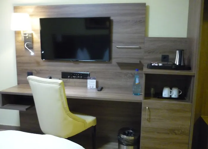 Naam & Frankfurt City-messe Airport Hotel